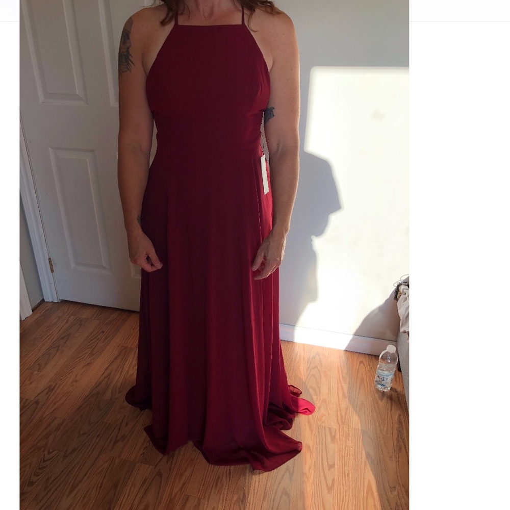 Lulus burgundy dress never before worn